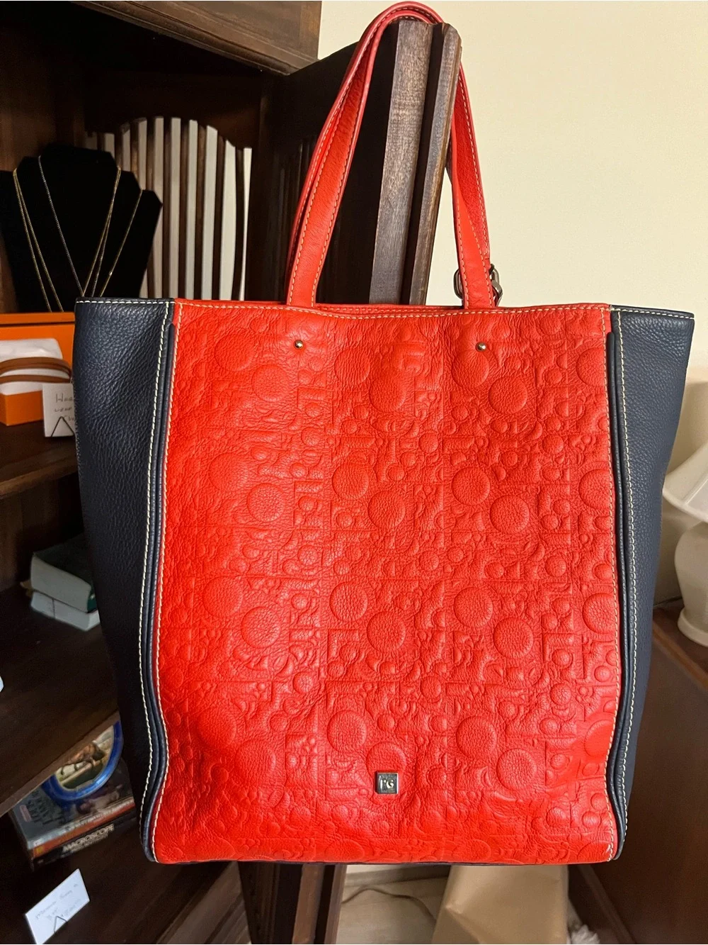 Purificacion Garcia bold orange